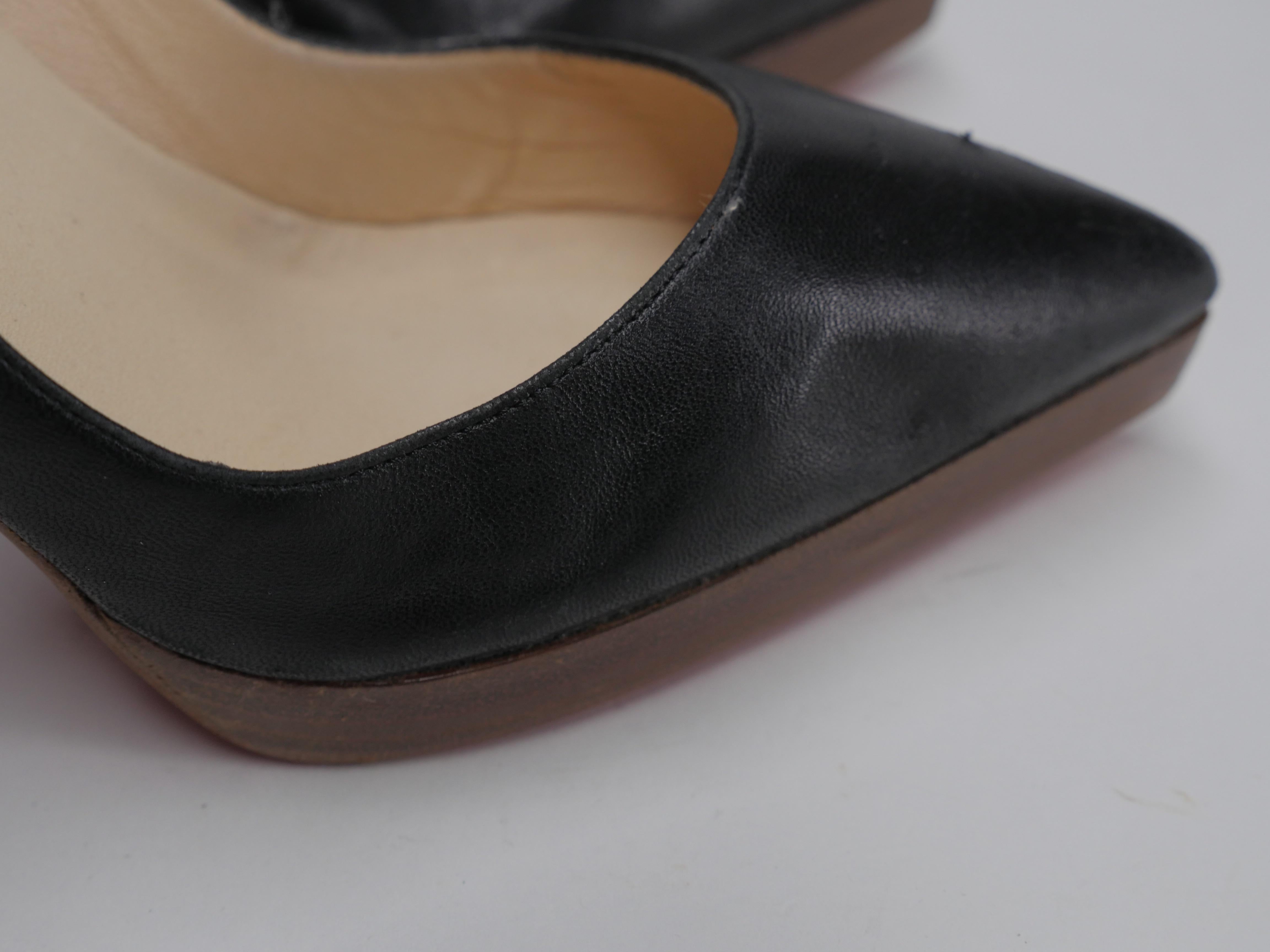 Christian Louboutin Size 40 Classic Pointed Toed Black Leather Pumps at ...