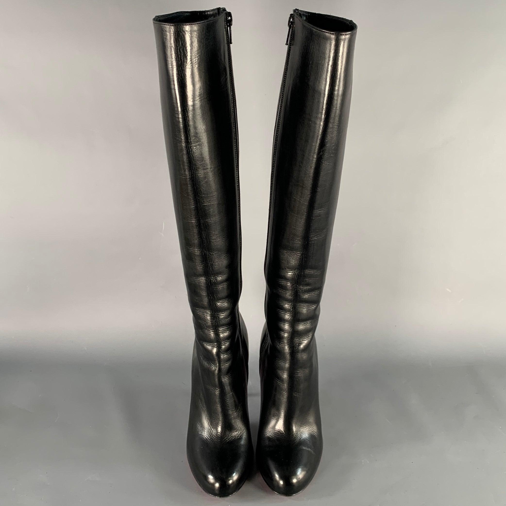 Women's CHRISTIAN LOUBOUTIN Size 5 Black Leather Side Zipper Boots For Sale