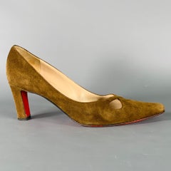 CHRISTIAN LOUBOUTIN Größe 6.5 Brown Suede Heels Pumps