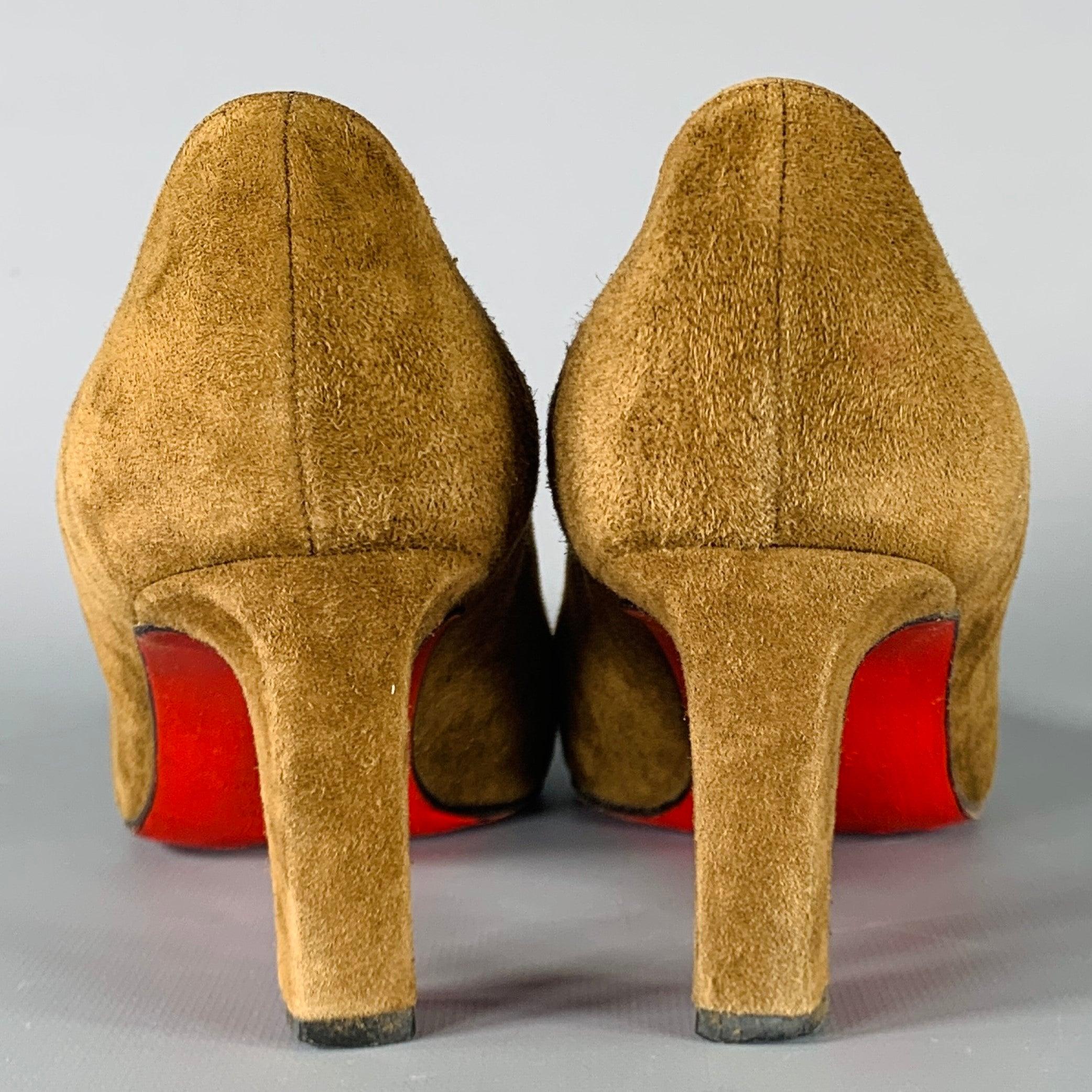 CHRISTIAN LOUBOUTIN Size 6.5 Brown Suede Heels Pumps In Good Condition In San Francisco, CA