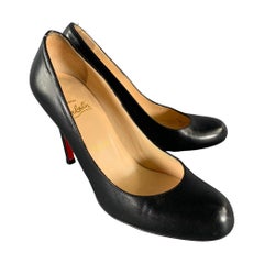 CHRISTIAN LOUBOUTIN Größe 7.5 Schwarz Leder Runde Zehe Pumps