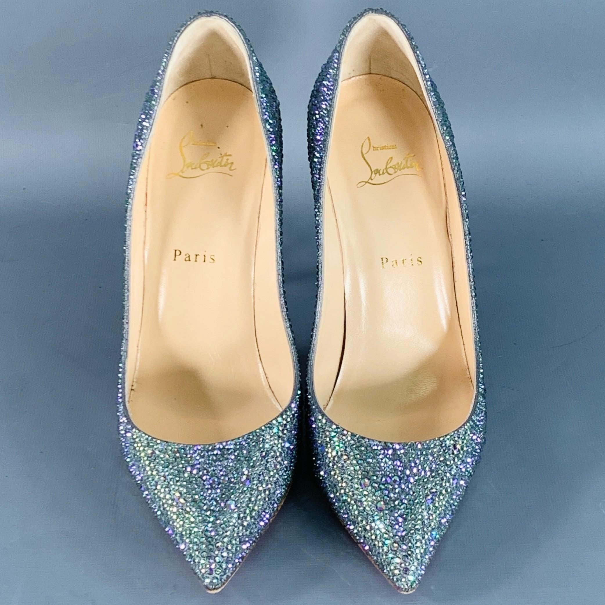CHRISTIAN LOUBOUTIN Taille 9.5 Kate Strass Multi Color Red Suede Rhinestones Pointed Toe Pumps Excellent état - En vente à San Francisco, CA