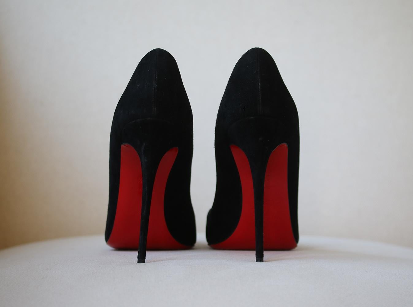 Christian Louboutin So Kate 120 Suede Pumps In Excellent Condition In London, GB