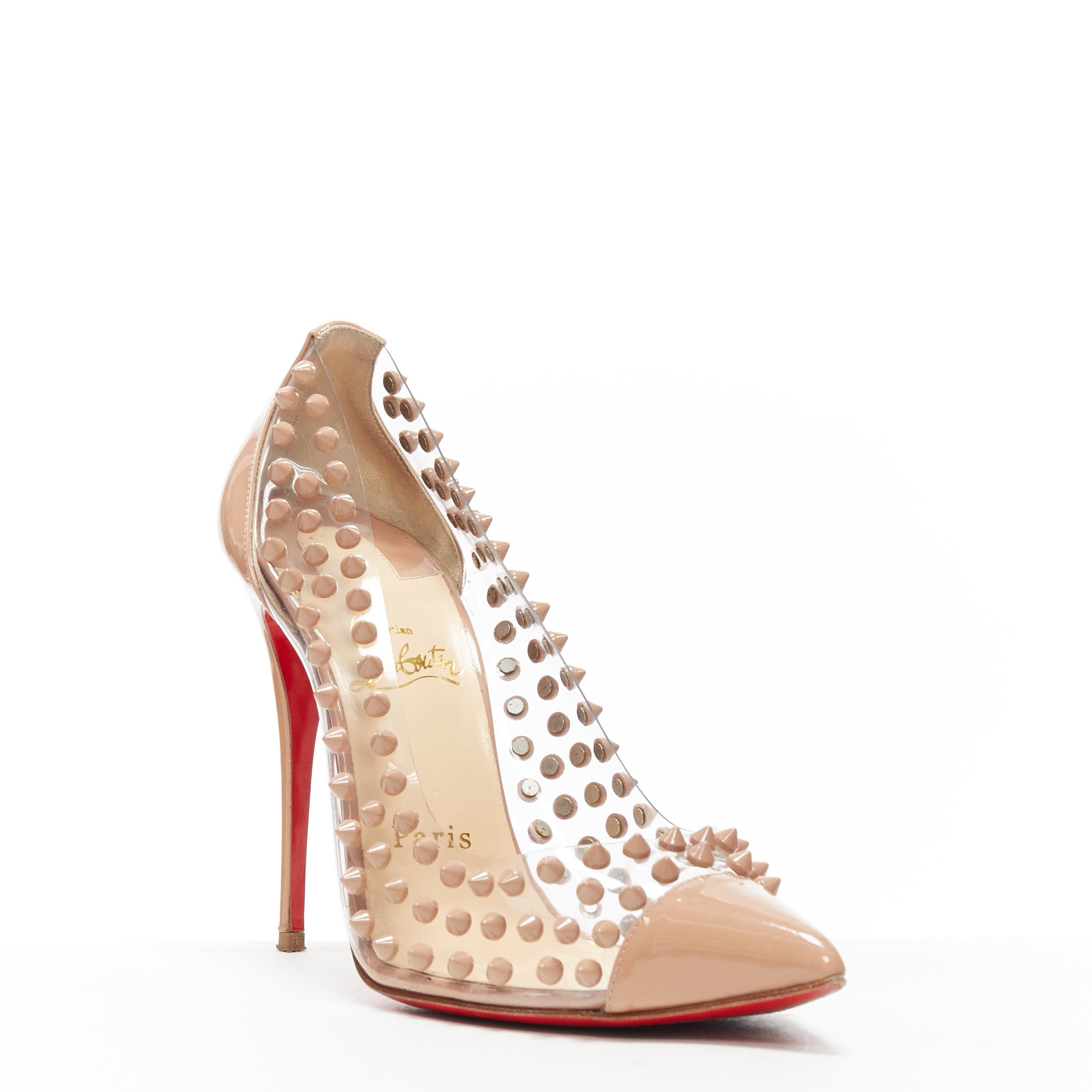 CHRISTIAN LOUBOUTIN Spike Me nude stud PVC patent toe cap pointed pump EU39
Brand: Christian Louboutin
Designer: Christian Louboutin
Model Name / Style: Spike Me
Material: Patent leather and PVC
Color: Beige
Pattern: Solid
Closure: Slip on
Extra