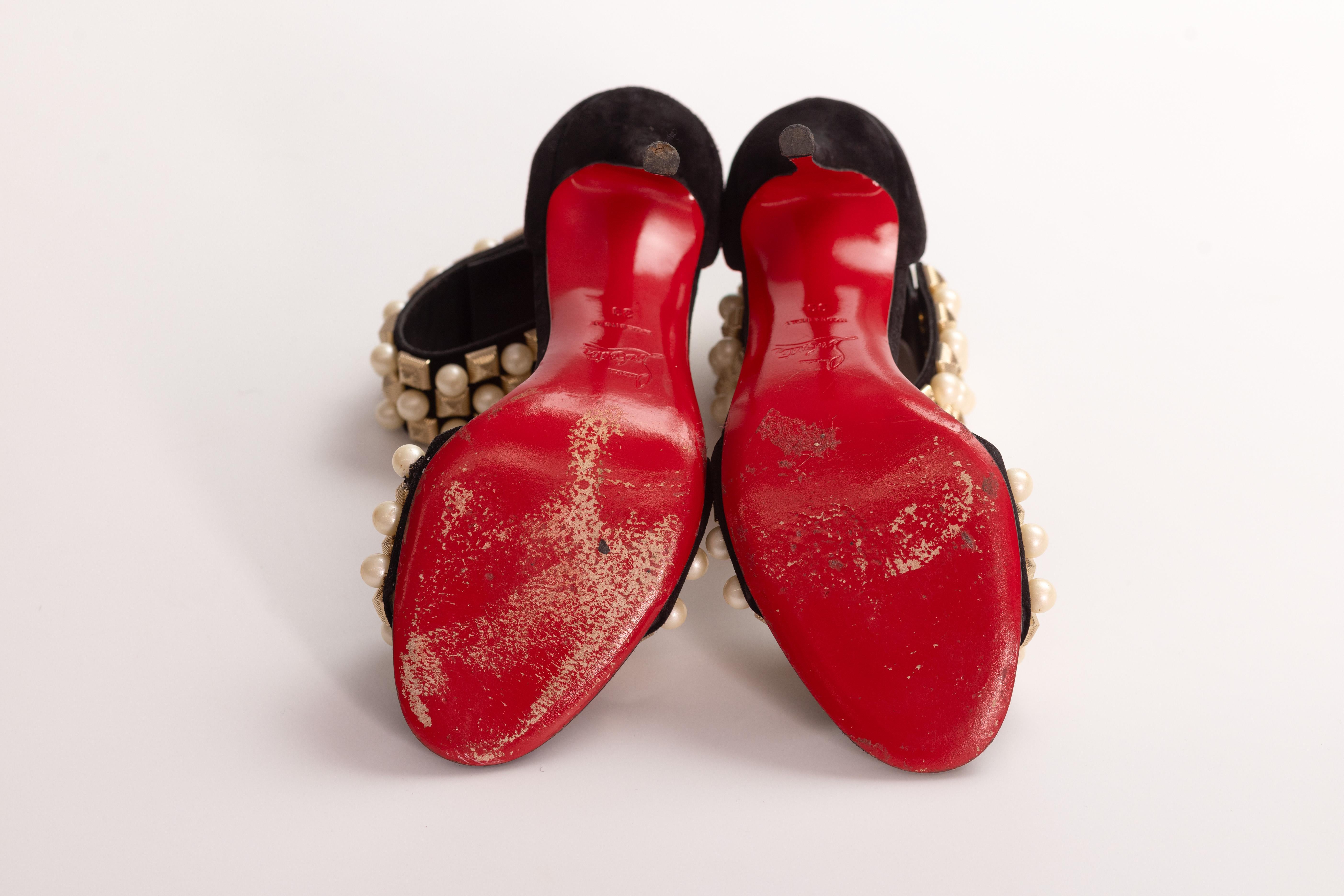 Women's Christian Louboutin Studs Pearls Black Velvet Tudor Heels (EU 39) For Sale