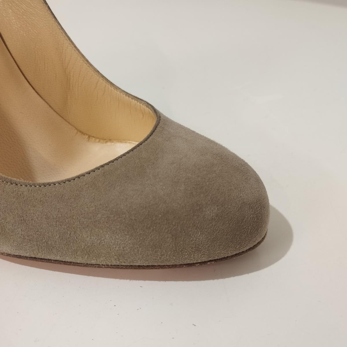 Women's Christian Louboutin Suede Décolleté IT 37, 5 For Sale