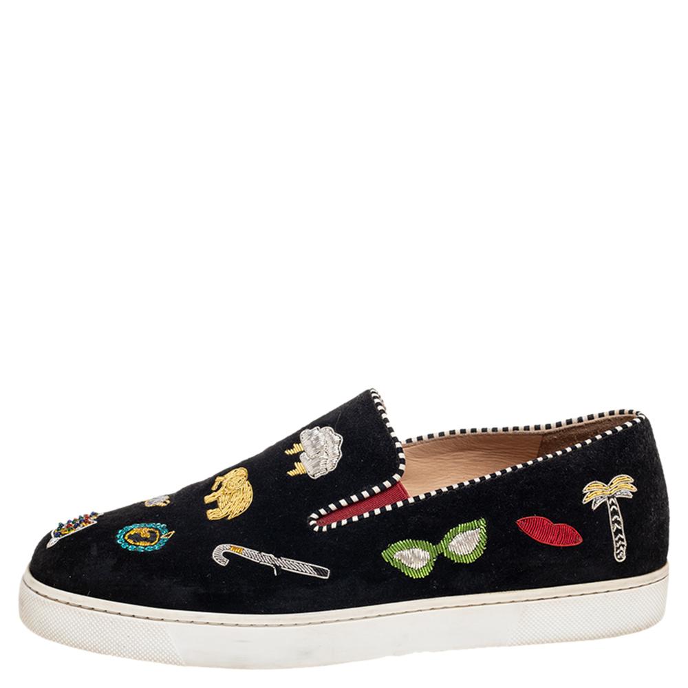 Designed to elevate your style quotient and give you comfort at the same time, Christian Louboutin brings you these lovely slip-on sneakers. They are crafted from black suede, beautified with embellishments, and set on durable rubber soles.