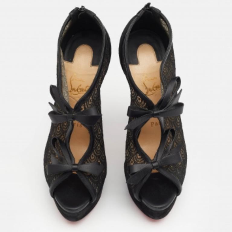 Christian Louboutin Suede, Lace & Mesh Bow Open Toe Ankle Booties Size 37 In Good Condition For Sale In Dubai, Al Qouz 2