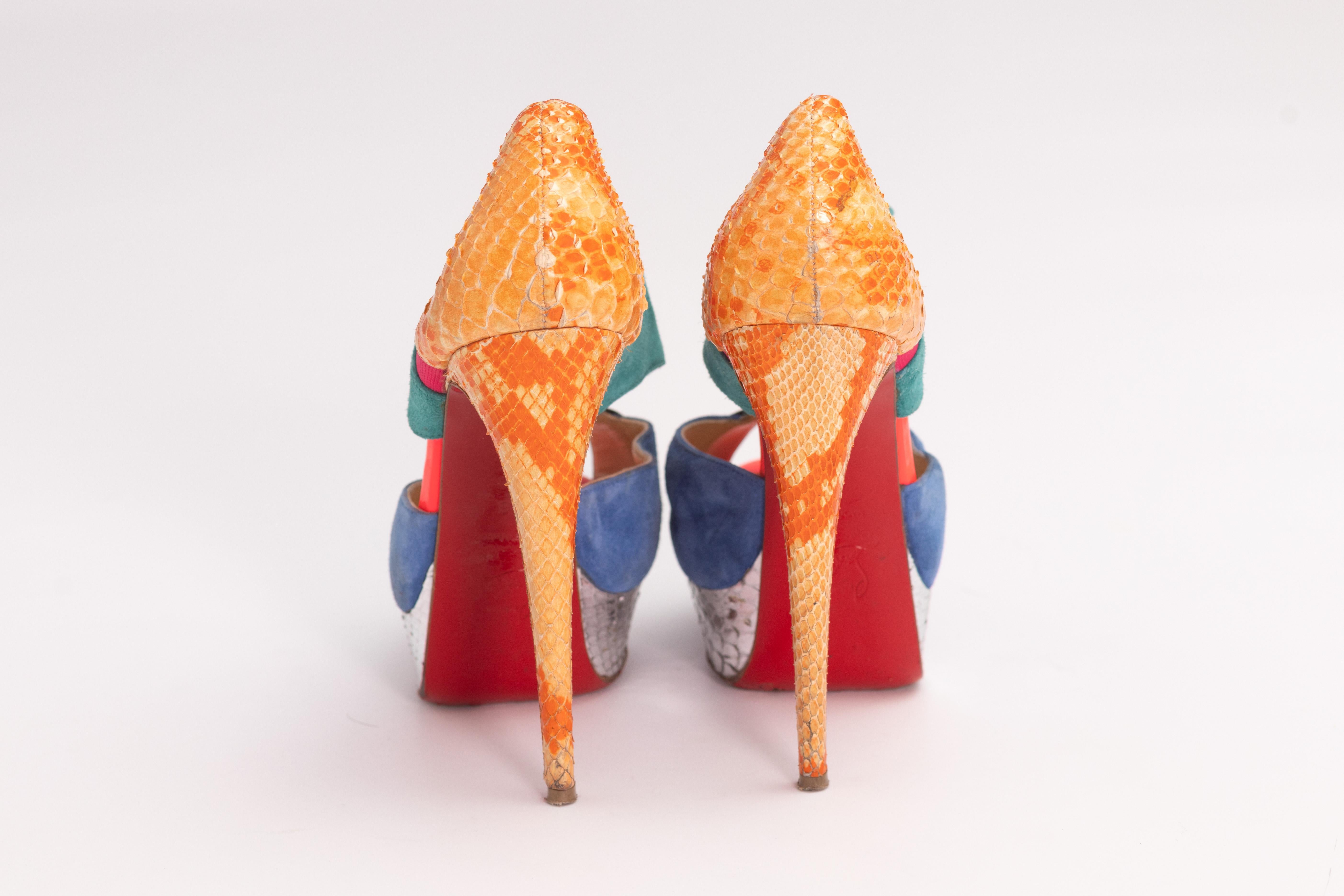 Christian Louboutin Suede & Python Cut Out Platform Heels (EU 36) In Good Condition For Sale In Montreal, Quebec