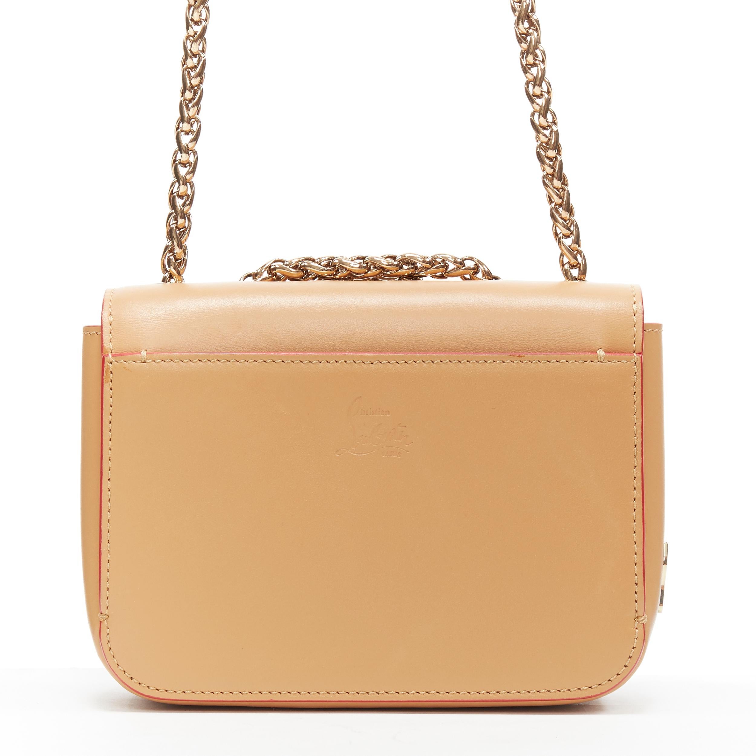 CHRISTIAN LOUBOUTIN Sweet Charity Borsa a tracolla media marrone con catena e fiocco di borchie In condizioni ottime a Hong Kong, NT