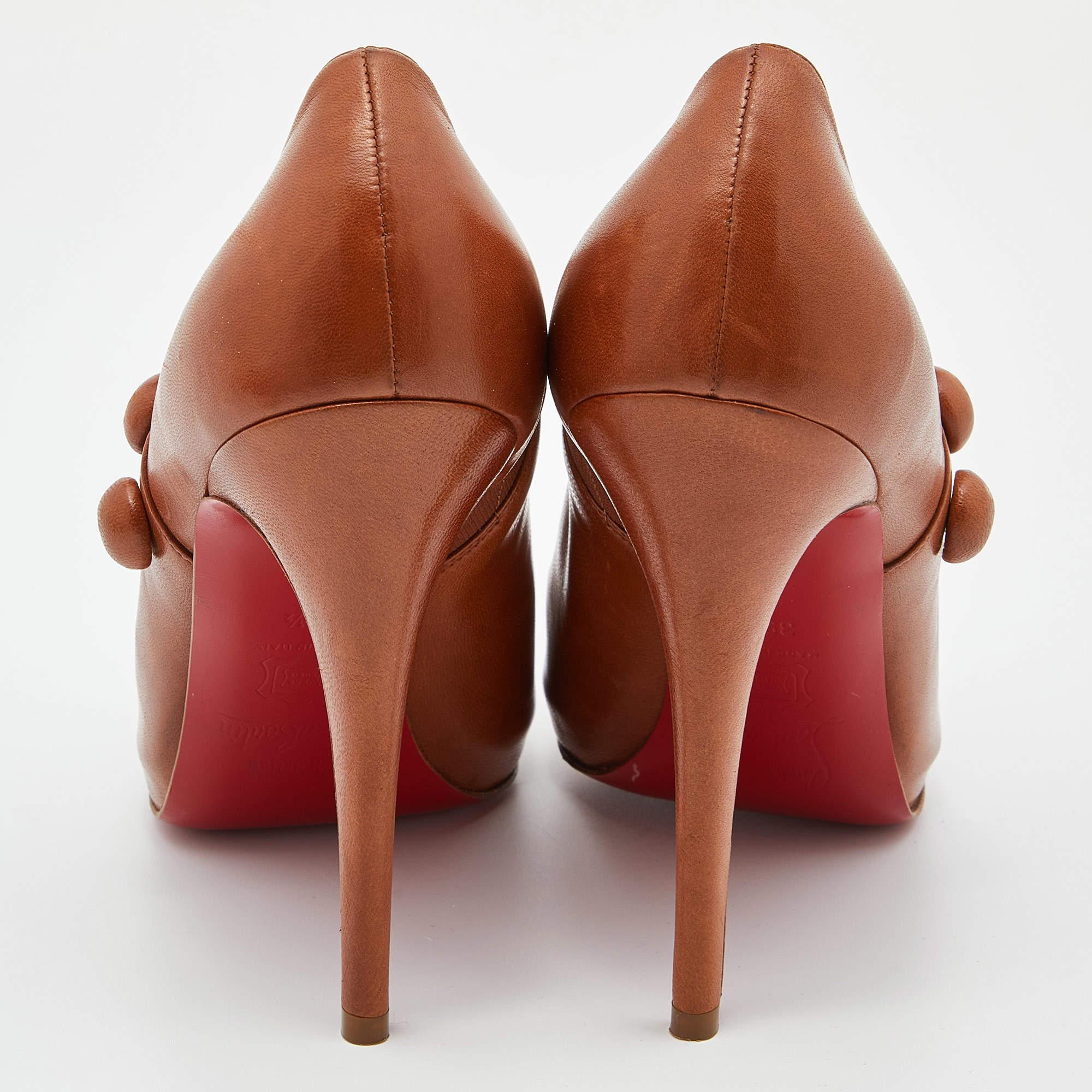 Christian Louboutin Tan Leather C'est Moi Ankle Booties Size 39.5 For Sale 1