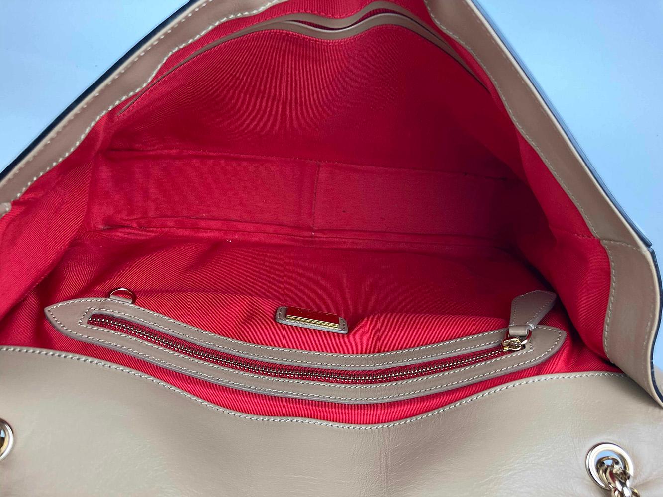 Christian Louboutin Borsa a tracolla Tan Sweet Charity in vendita 4