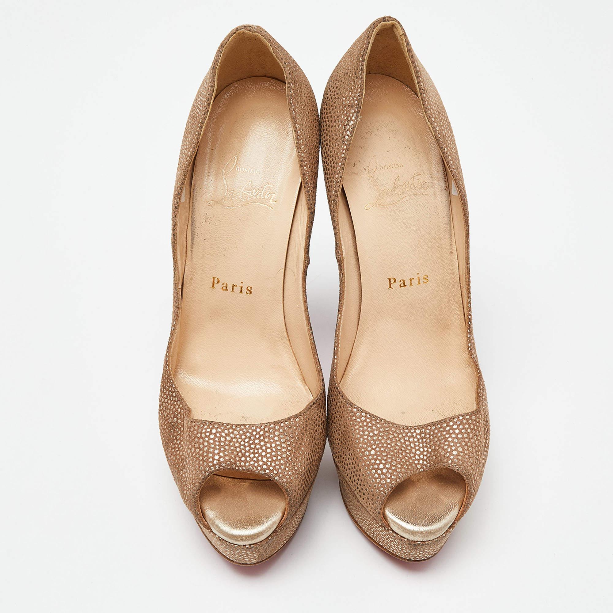 Marron Christian Louboutin escarpins Lady Peep Toe Platform en daim texturé taille 37,5 en vente