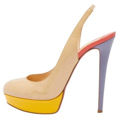 Christian Louboutin Bianca Pumps aus Lackleder, dreifarbig, Größe 41,5