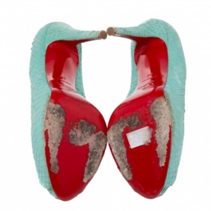 Christian Louboutin Turquoise Green Python Very Prive Pumps Size 39 en vente 3