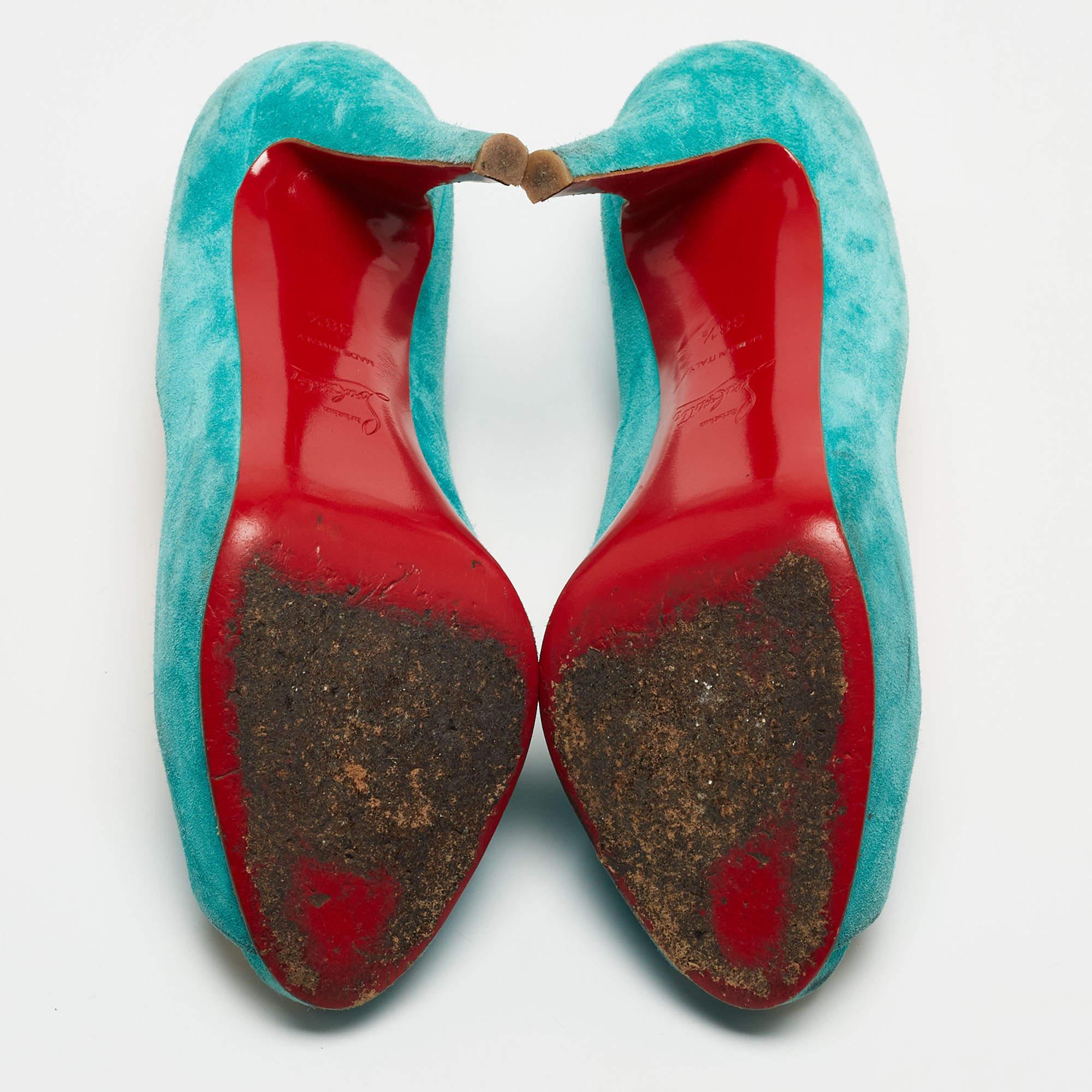 Christian Louboutin Escarpins très prisés en daim turquoise taille 38,5 en vente 1