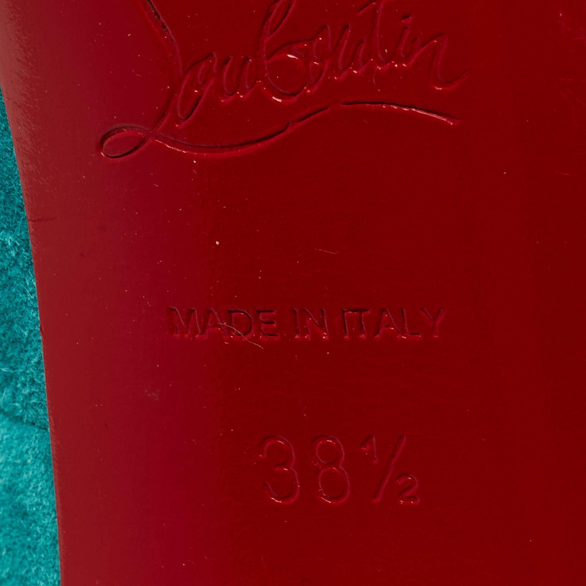 Christian Louboutin Escarpins très prisés en daim turquoise taille 38,5 en vente 2