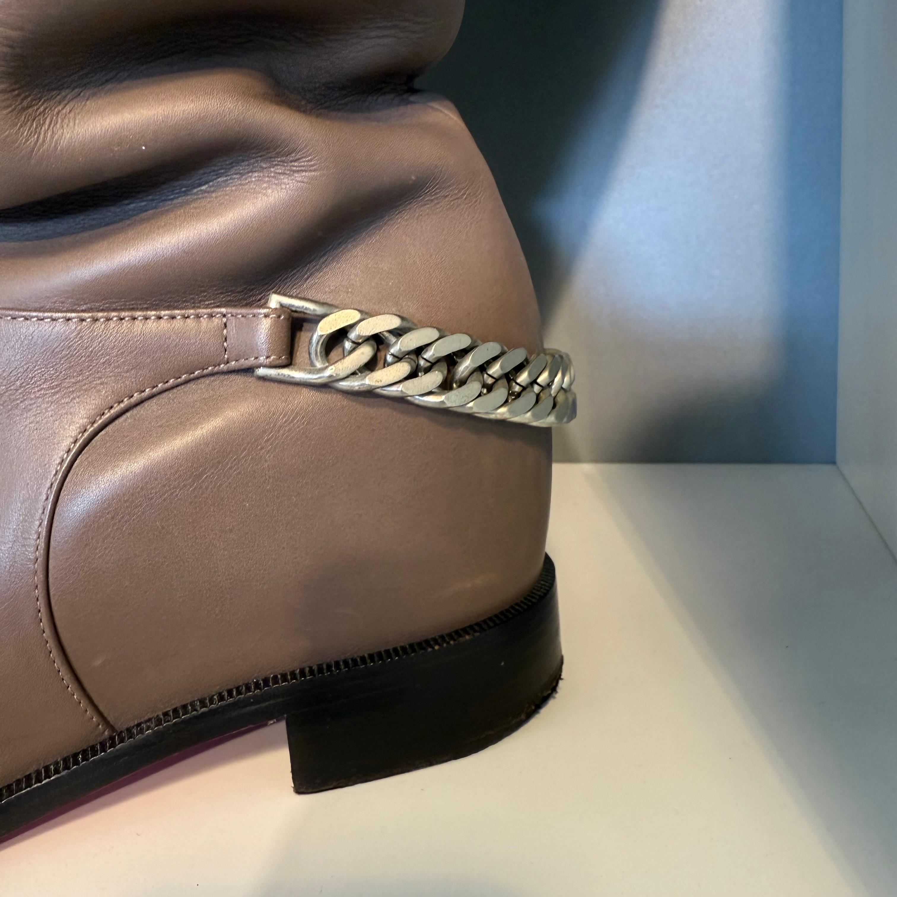 De las mujeres Christian Louboutin Botas de piel de tórtola IT 37.5 en venta