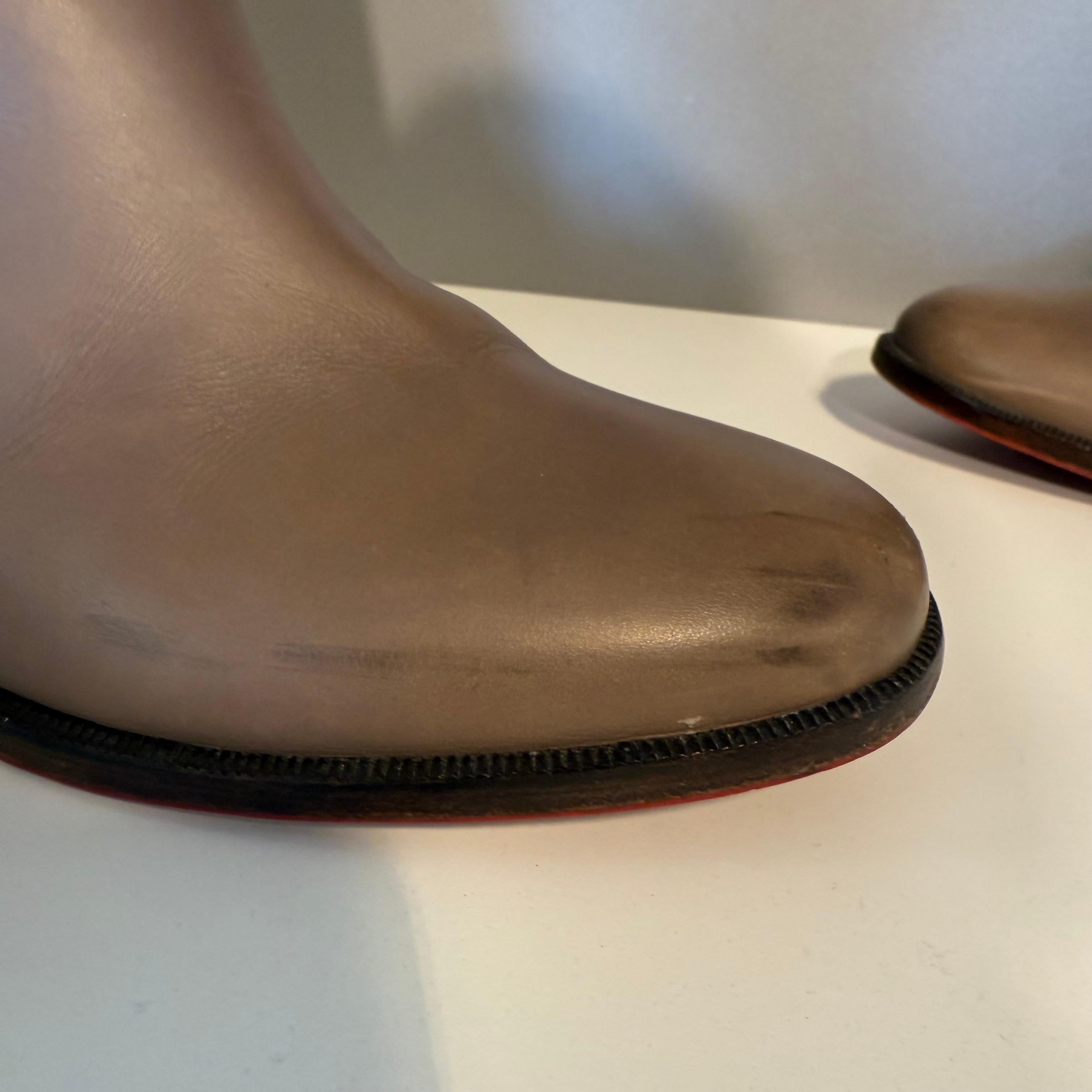 Christian Louboutin Botas de piel de tórtola IT 37.5 en venta 5
