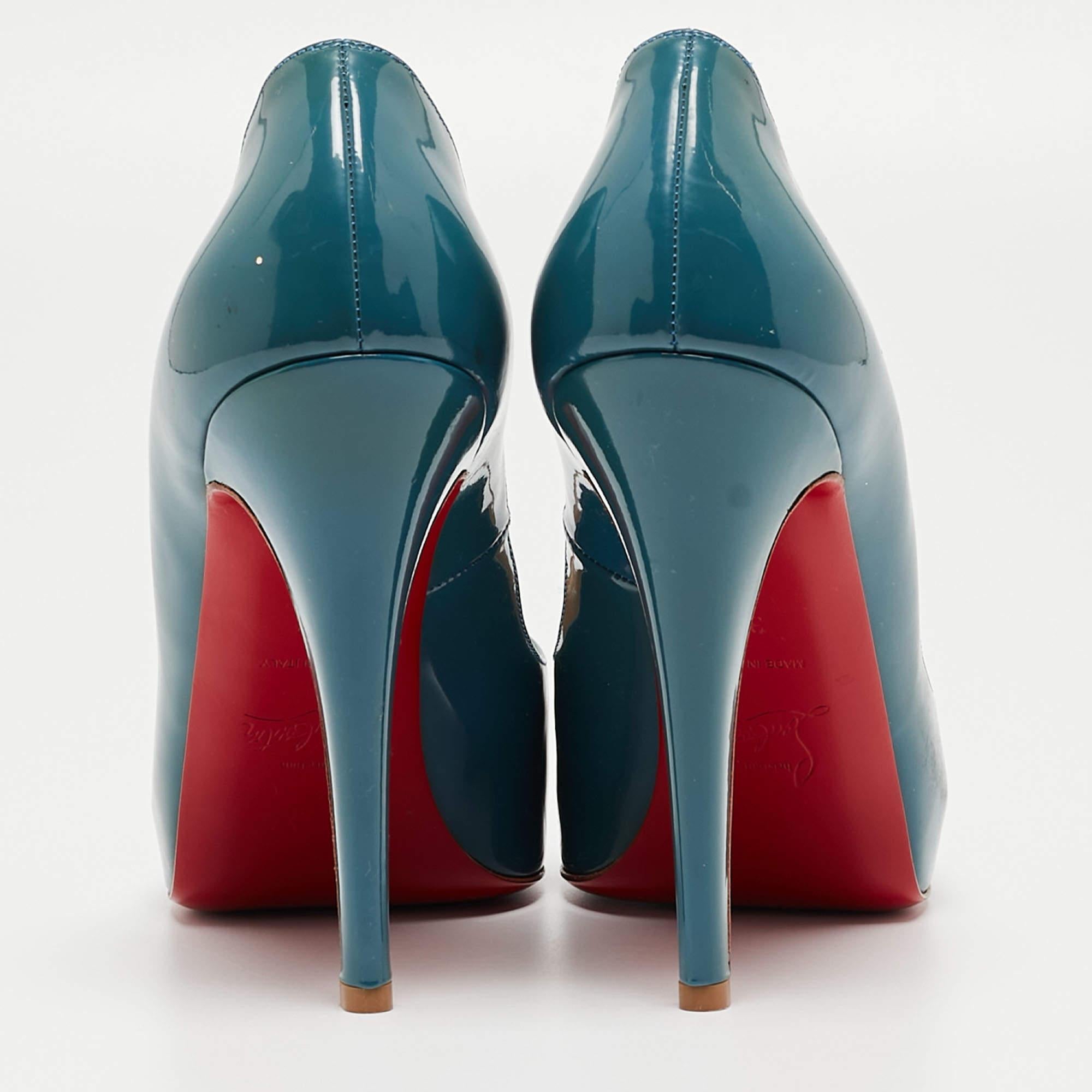 Christian Louboutin Two Tone Patent Peep Toe Pumps Size 37 For Sale 2