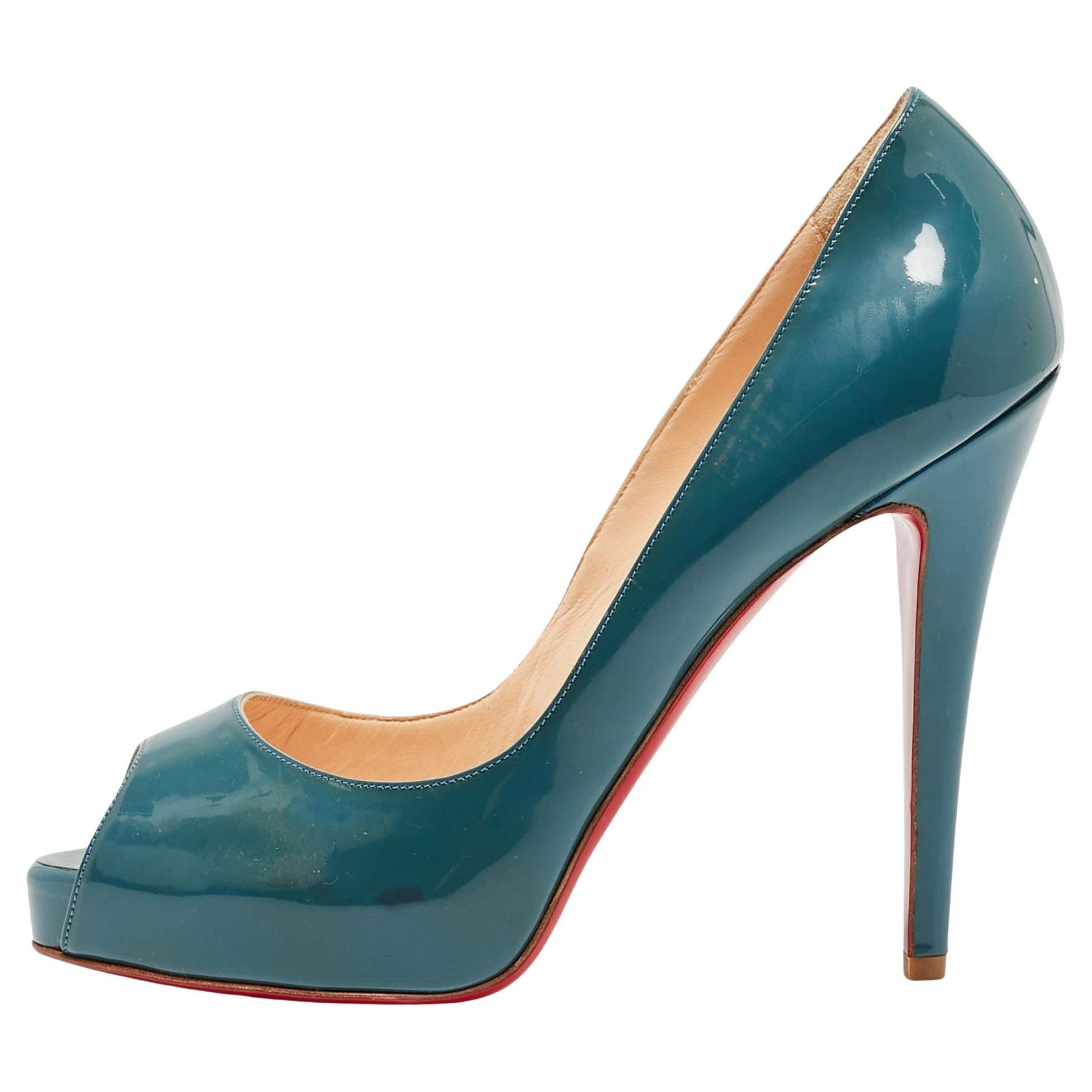 Christian Louboutin Two Tone Patent Peep Toe Pumps Size 37 For Sale