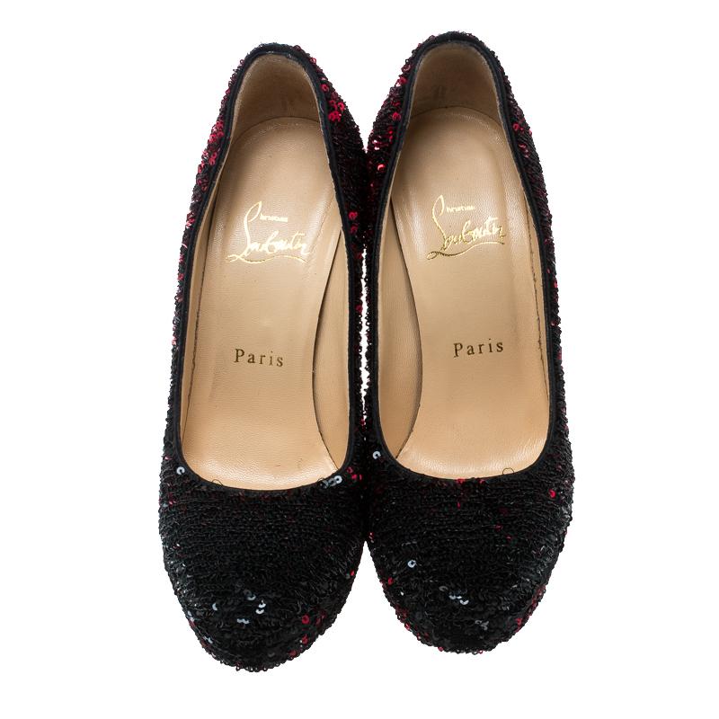 The much loved shoe designer brings to you these Bianca pumps to help you conquer the world. These exquisite pumps from Christian Louboutin are crafted from two-tone sequins and come with round toes, comfortable leather lined insoles, 12.5 cm heels,