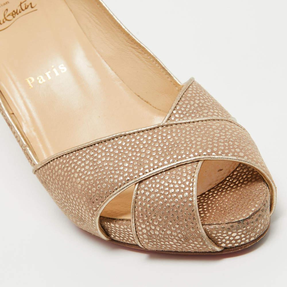 Christian Louboutin escarpins en cuir texturé deux tons, taille 36,5 en vente 2