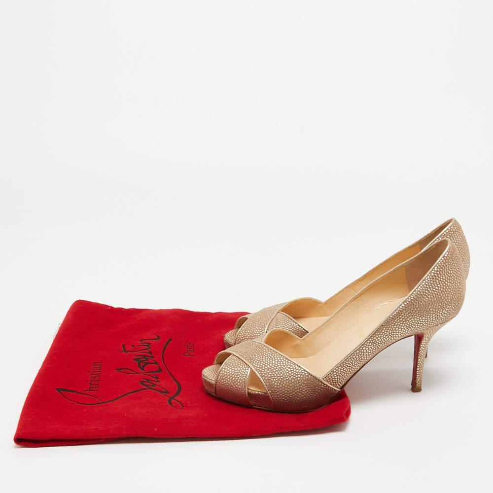 Christian Louboutin escarpins en cuir texturé deux tons, taille 36,5 en vente 4
