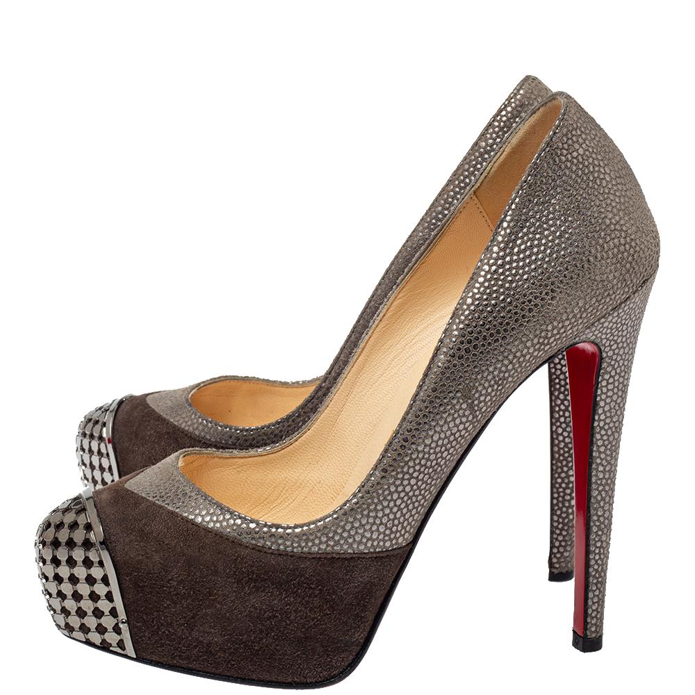 Women's Christian Louboutin Two Tone Textured Suede Maggie Cap Toe Pumps Size 35 For Sale