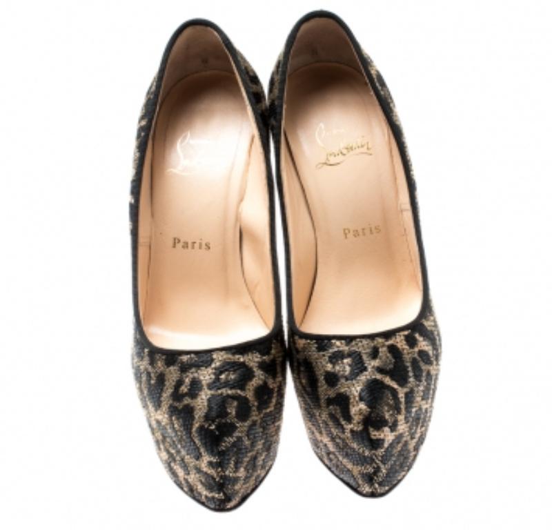 Christian Louboutin Zwei-Ton-Gewebe Raffia Daffodile Plateau Pumps Größe 37 im Angebot 1