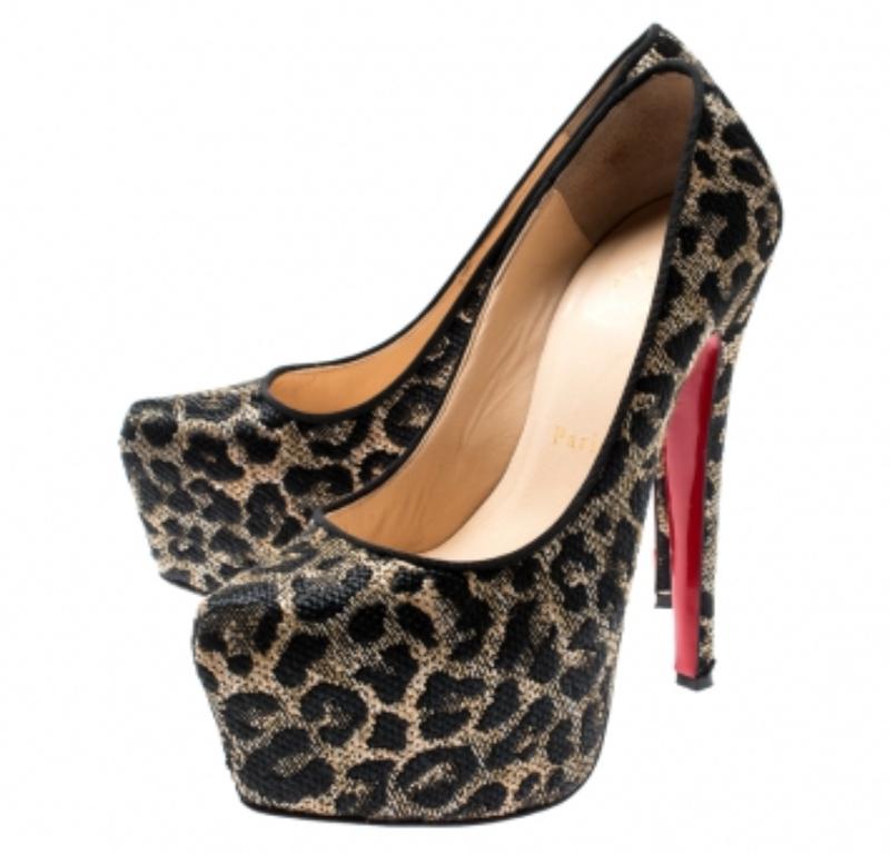 Christian Louboutin Zwei-Ton-Gewebe Raffia Daffodile Plateau Pumps Größe 37 im Angebot 2