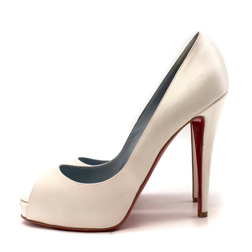 Christian Louboutin Very Prive 120mm off-white satin pumps US 8.5 In Good Condition In London, GB