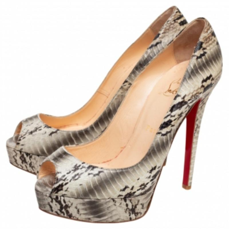 Brown Christian Louboutin Water Snake Banana Peep Toe Platform Pumps Size 38.5 For Sale