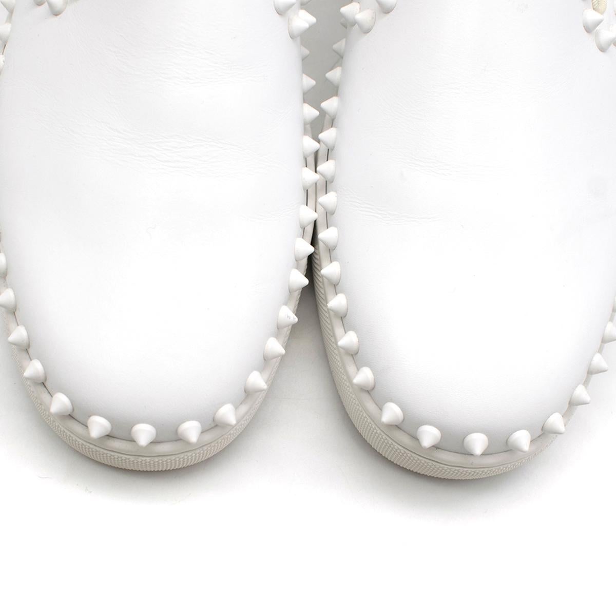 Women's or Men's Christian Louboutin White Cador studded leather slip-on sneakers Fr 41