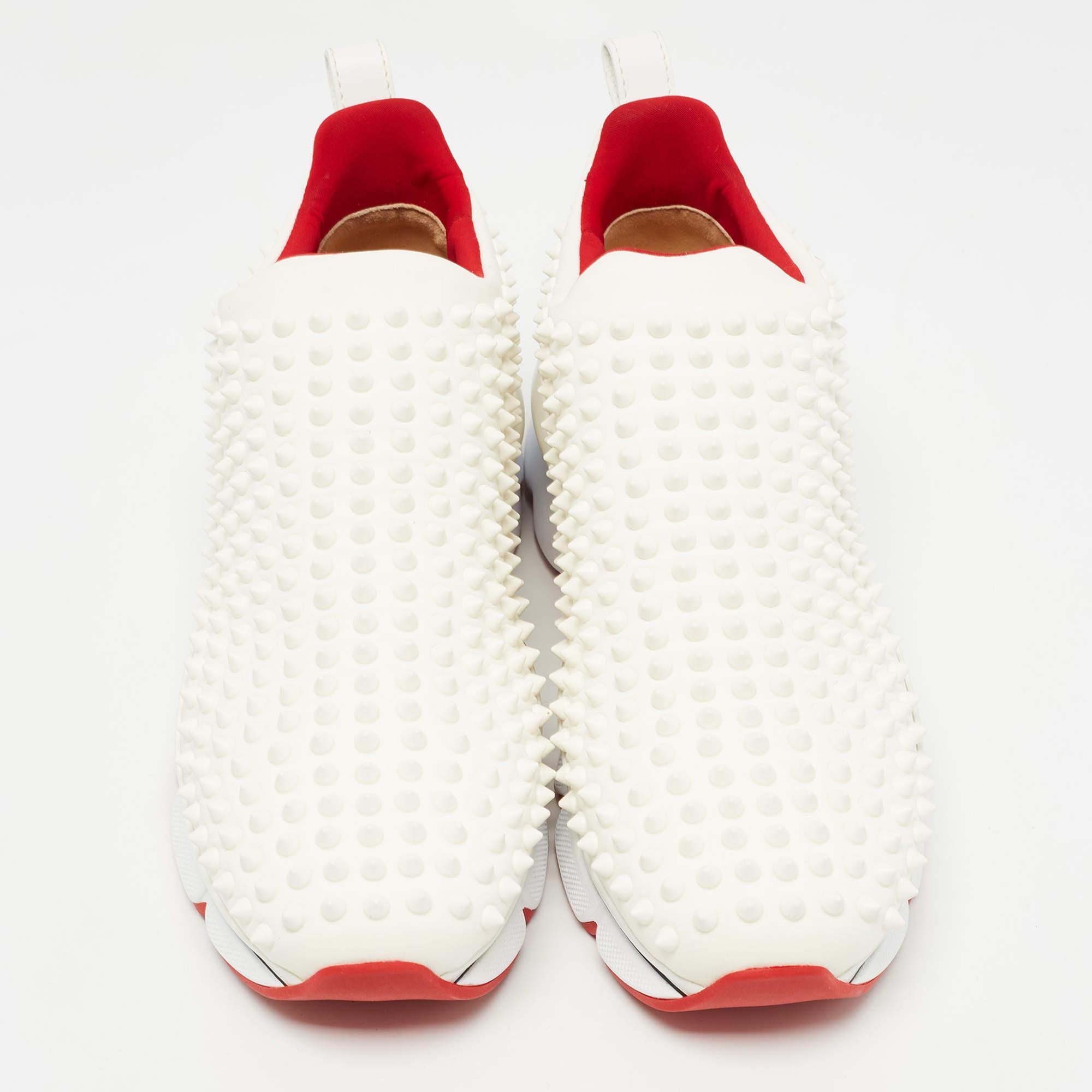 Christian Louboutin White Fabric Spike Slip On Sneakers Size 40 In Good Condition In Dubai, Al Qouz 2