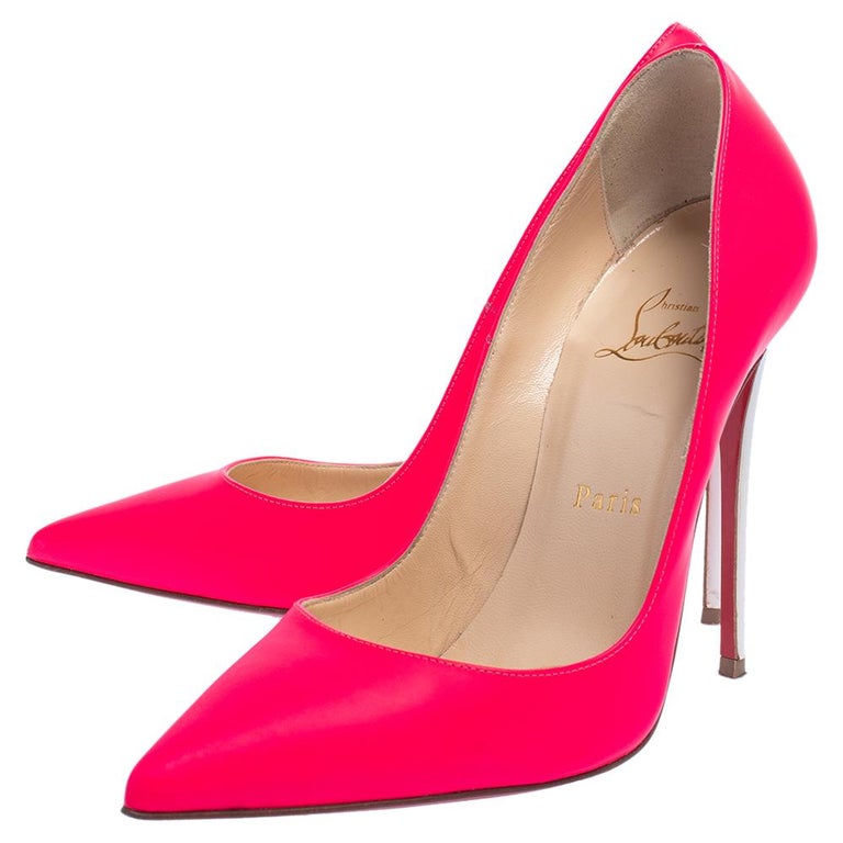 Christian Louboutin White/Fuchsia Leather So Kate Pumps Size 37.5 at  1stDibs | women's christian louboutin, kate moss toes, pink and white red  bottoms