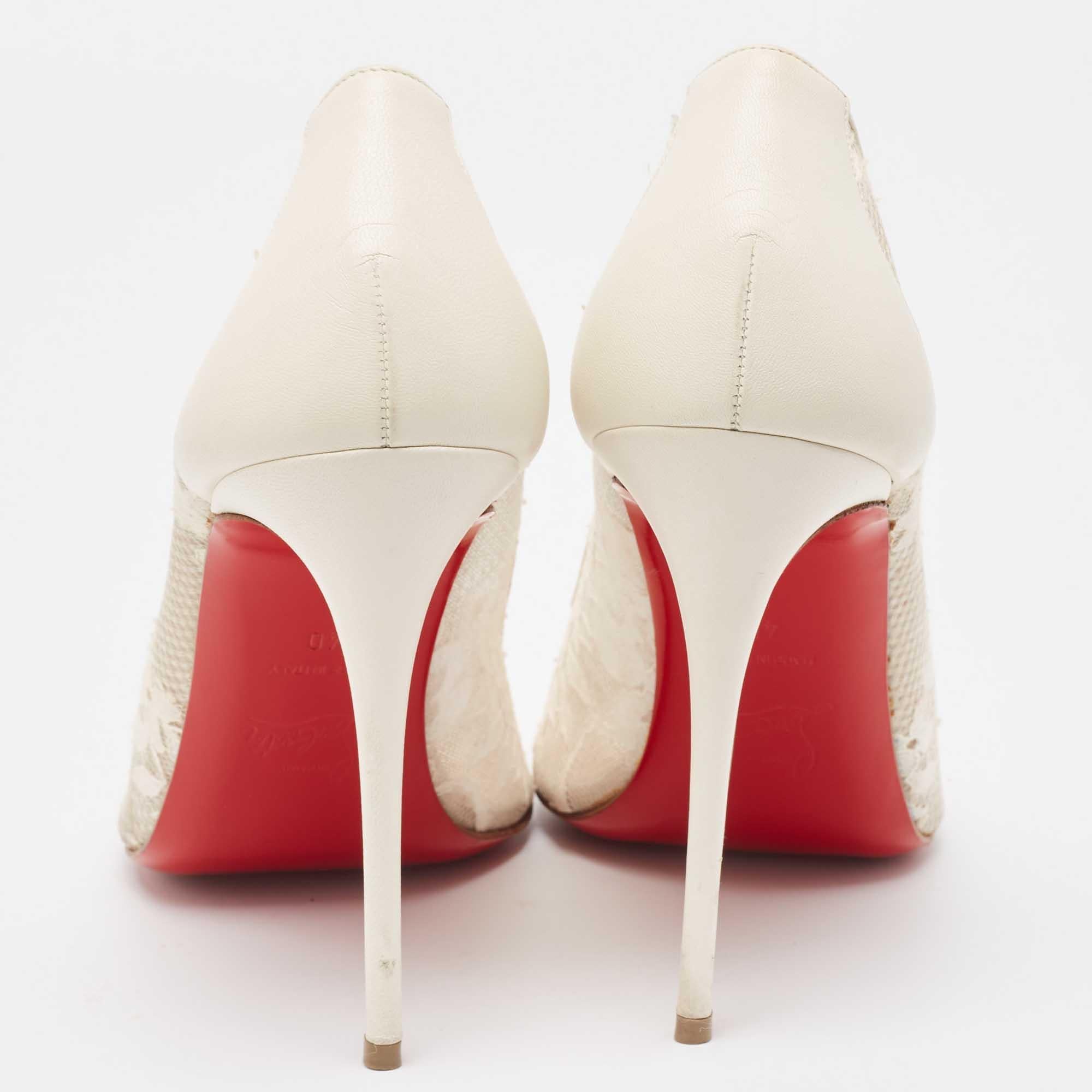 Christian Louboutin - Escarpins Dorissima en dentelle blanche, taille 40 Bon état à Dubai, Al Qouz 2