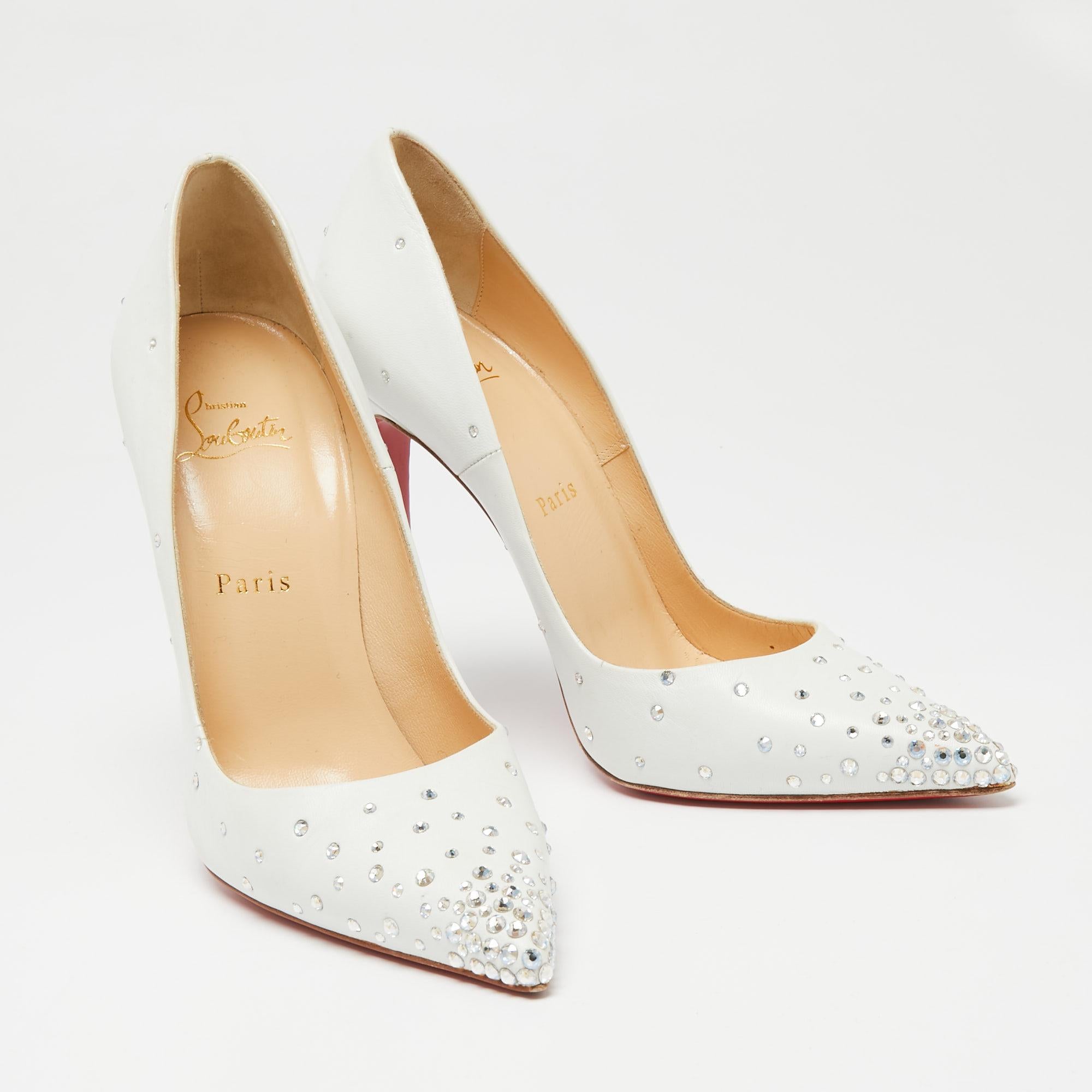 Christian Louboutin White Leather Crystal Embellished So Kate Pumps Size 39 In Good Condition In Dubai, Al Qouz 2