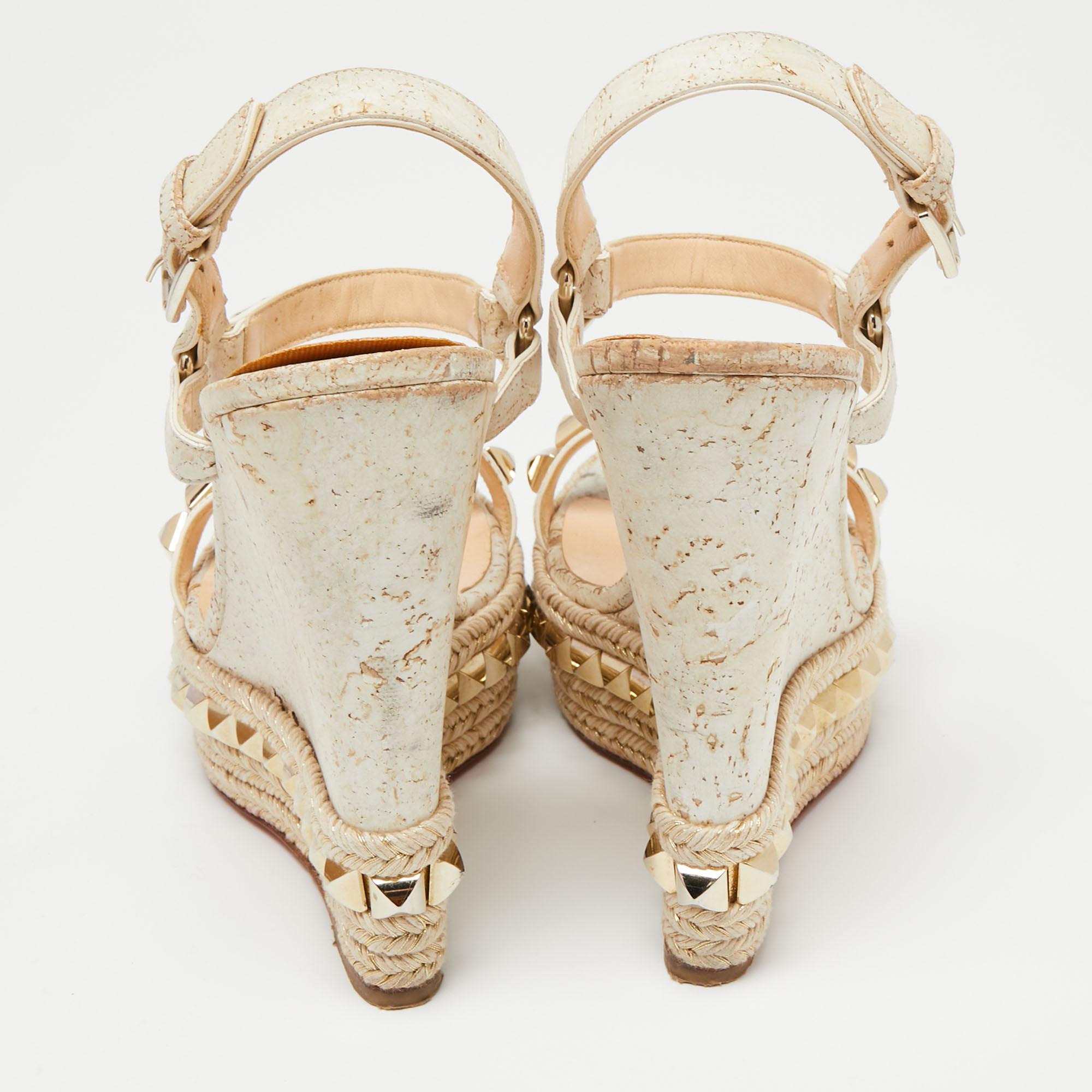 Christian Louboutin White/Light Gold Leather Cataclou Wedge Sandals Size 38 In Good Condition In Dubai, Al Qouz 2