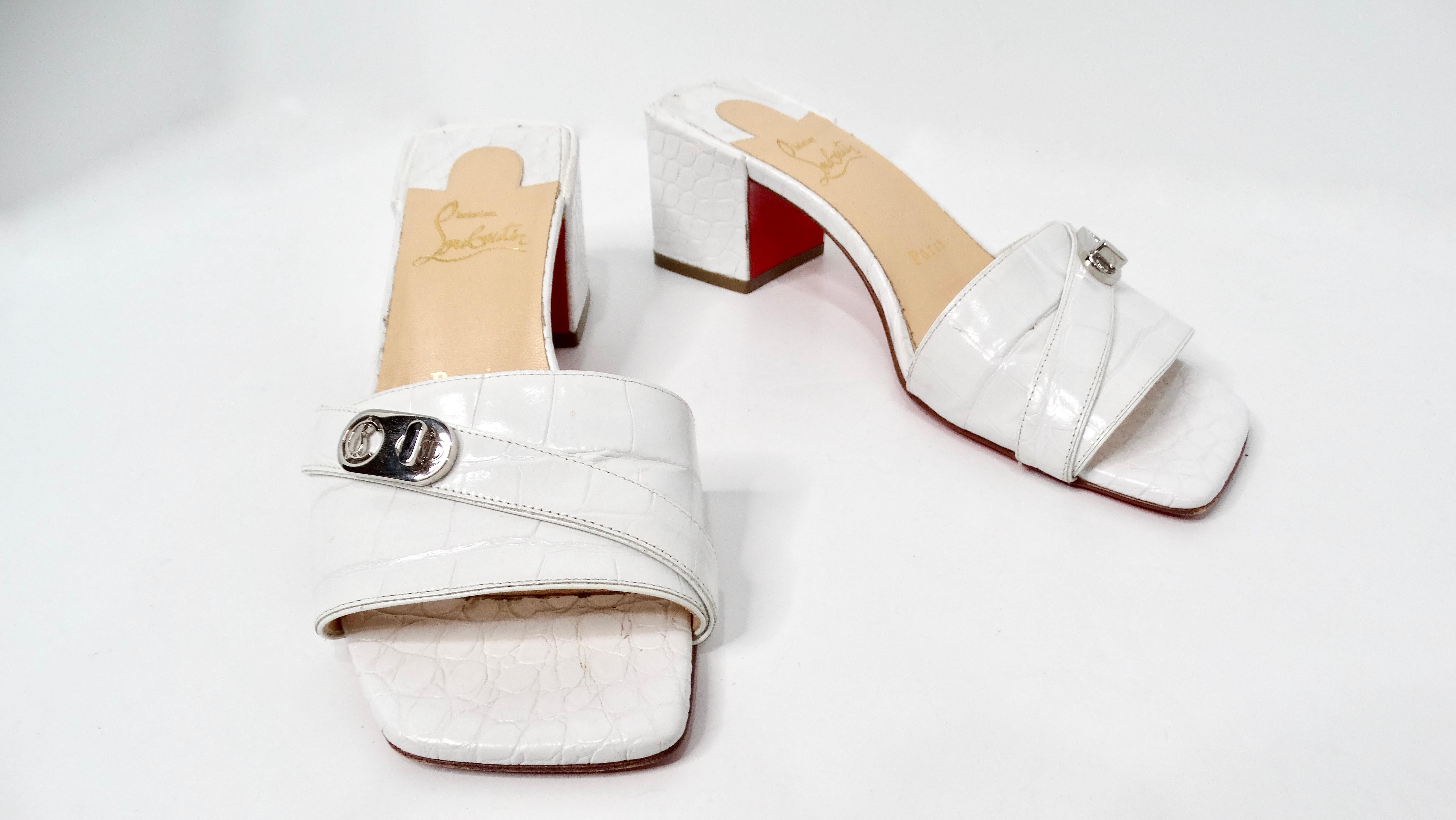 Christian Louboutin Sandalias blancas Lock Art 55 con relieve de cocodrilo Blanco en venta