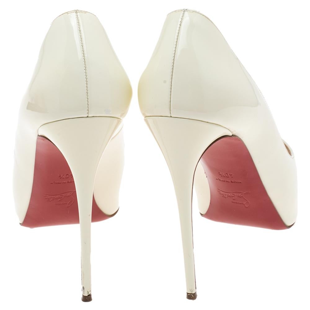 Christian Louboutin White Patent Leather Lady Peep Pumps Size 40.5 In Good Condition In Dubai, Al Qouz 2