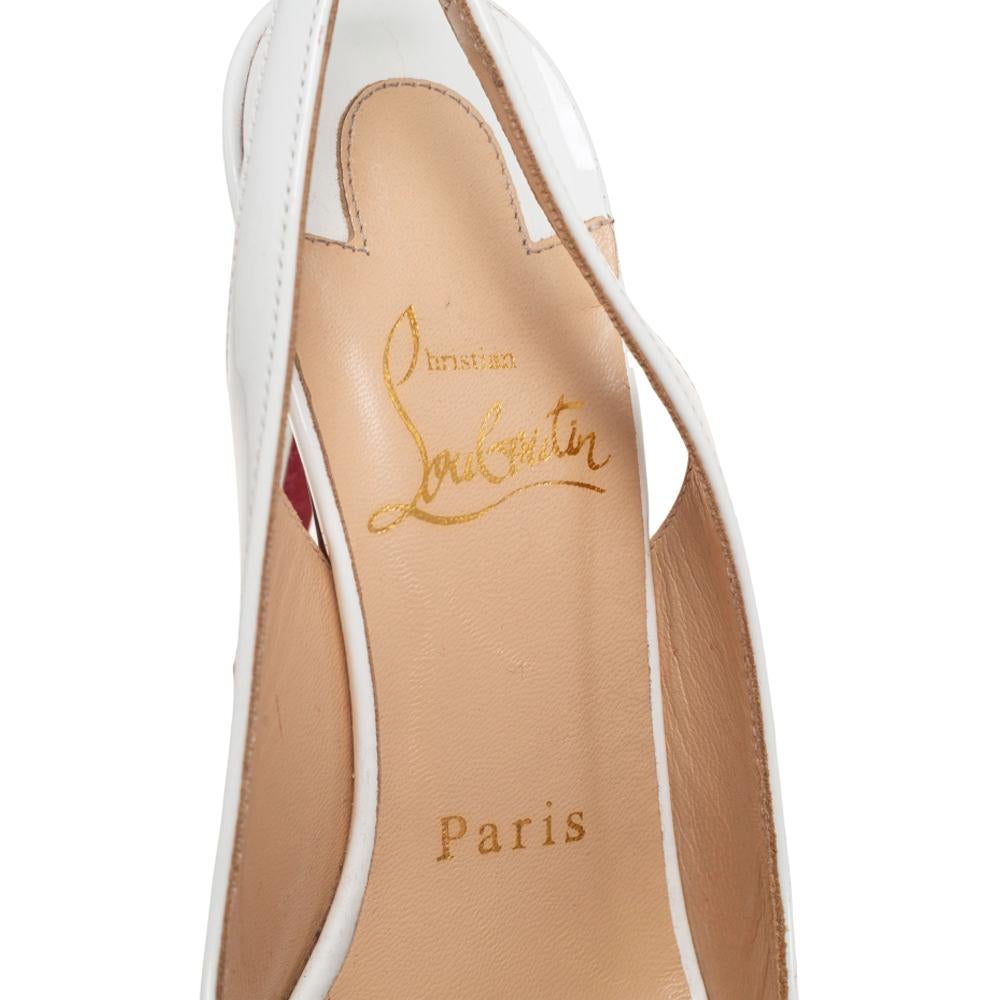Christian Louboutin White Patent Leather  Peep Toe Slingback Sandals Size 35 In Good Condition In Dubai, Al Qouz 2