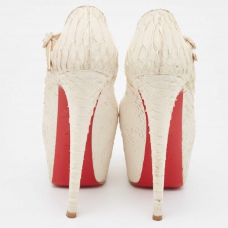 Bianco Christian Louboutin Pumps Lady Highness in pitone bianco misura 36,5 in vendita