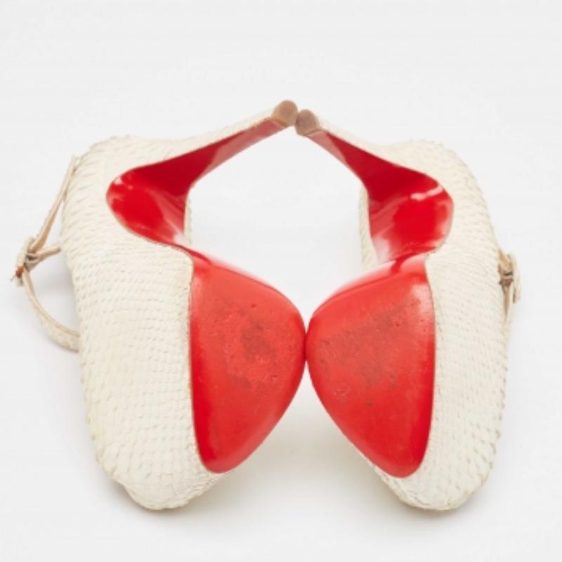 Christian Louboutin Pumps Lady Highness in pitone bianco misura 36,5 In condizioni buone in vendita a Dubai, Al Qouz 2