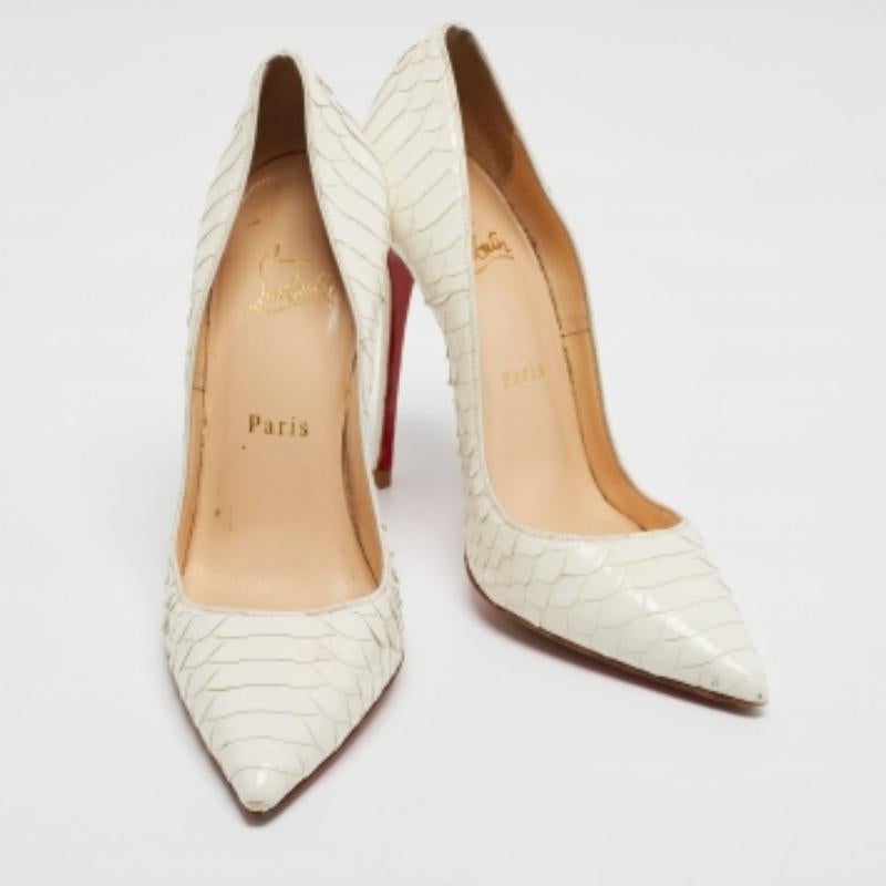Christian Louboutin So Kate Pumps aus weißem Python-Lackleder in Weiß Größe 37,5 im Angebot 2
