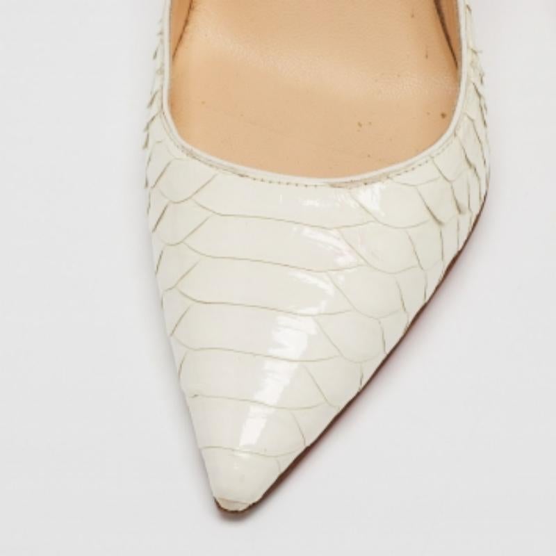 Christian Louboutin So Kate Pumps aus weißem Python-Lackleder in Weiß Größe 37,5 im Angebot 3