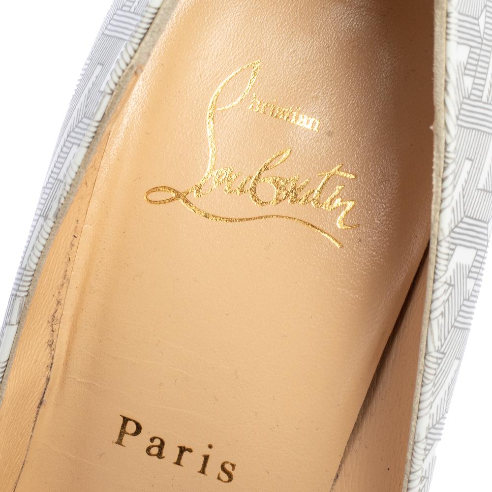 Beige Christian Louboutin White/Silver Patent Leather Pigalle Follies Pumps Size 36