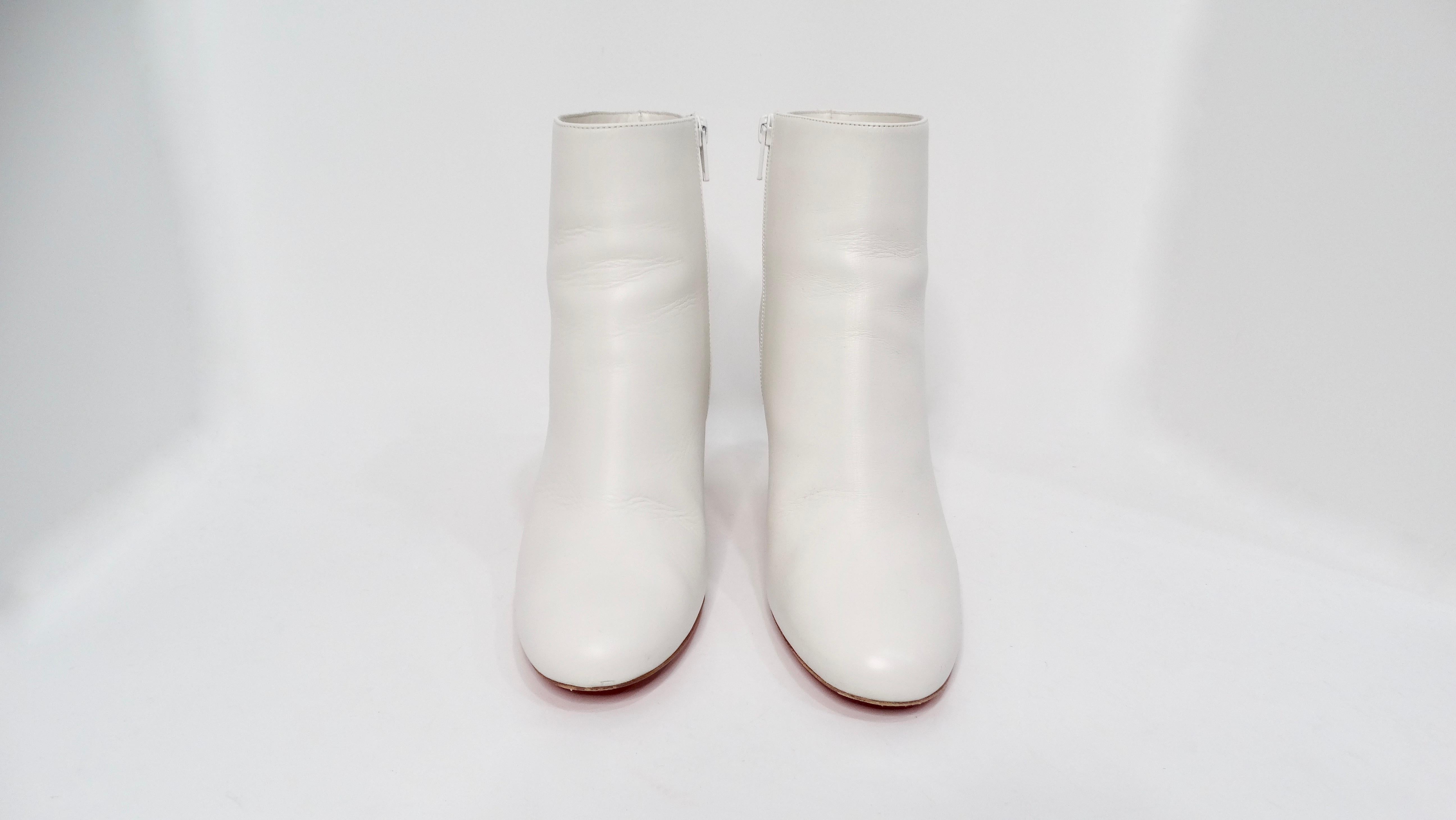 Christian Louboutin White Suzi Folk Smooth Calfskin Ankle Boots In Good Condition For Sale In Scottsdale, AZ
