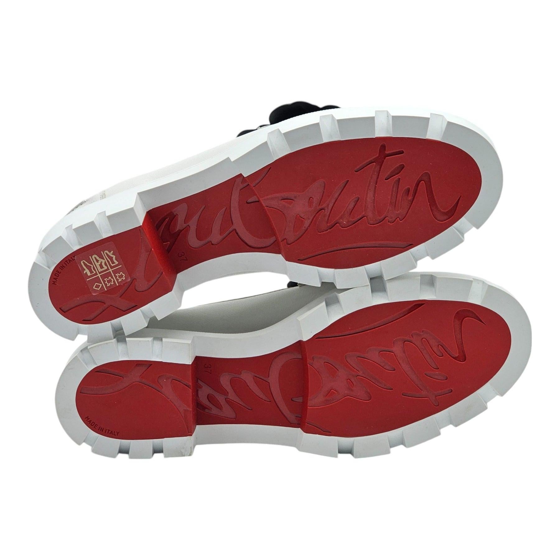 Christian Louboutin x Shun Sudo Knopfleiste Moc Toe Gepäck Loafers aus weißem Leder mit Blumenmuster (Grau) im Angebot