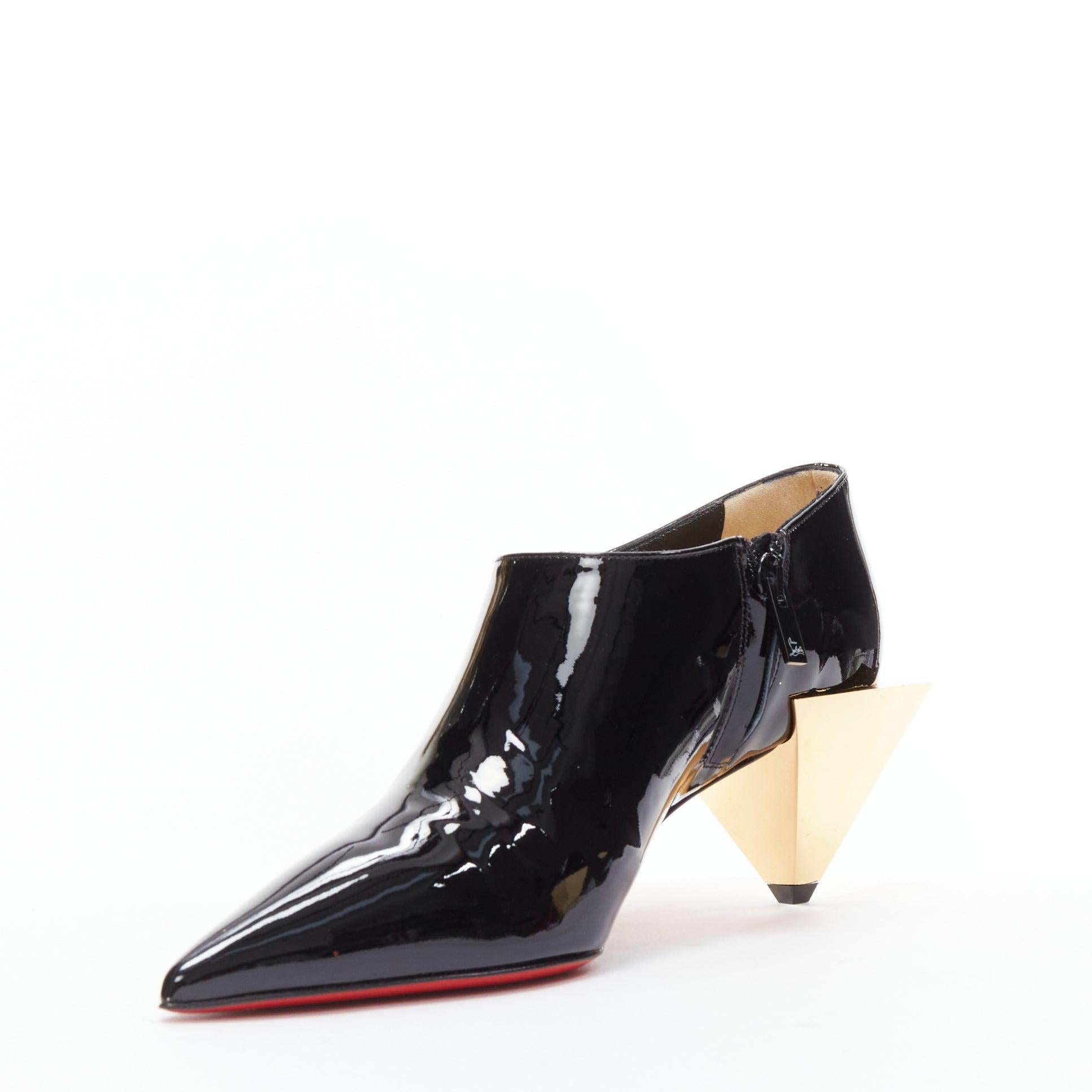 CHRISTIAN LOUBOUTIN Xilobooties 55 gold pyramid heel black patent pump EU38 In Excellent Condition For Sale In Hong Kong, NT